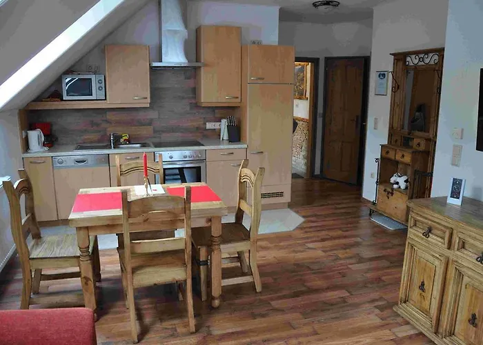 Familie Stoier * رايشناو